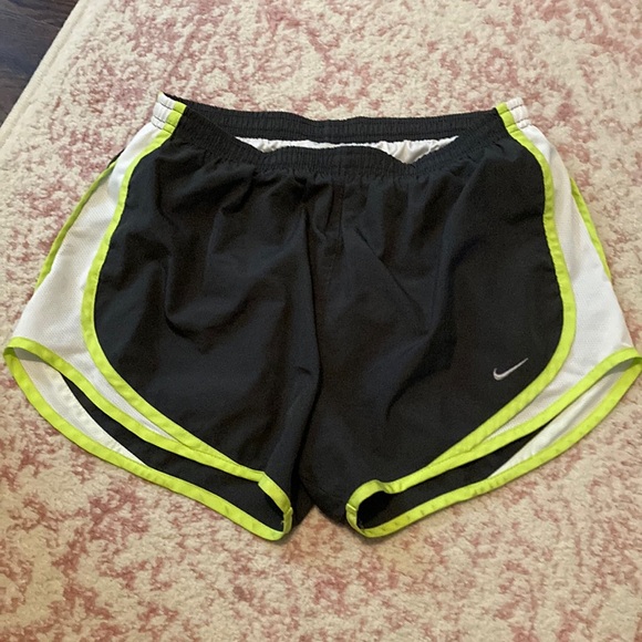 Nike Pants - ✴️💙✅Nike dri-fit running shorts